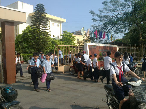 Loạn thu ở phòng giáo dục Q.9 Tp.HCM